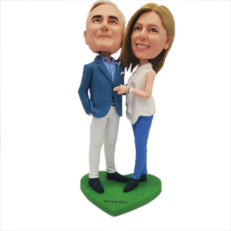 Couple In-Love Personalized Bobblehead Anniversary Gift Couple In-Love Personalized Bobblehead Anniversary Gift
