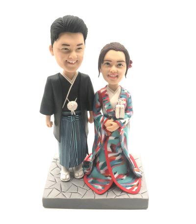 Custom Smiling Japanese Couple Bobbleheads