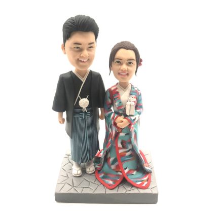 Custom Smiling Japanese Couple Bobbleheads